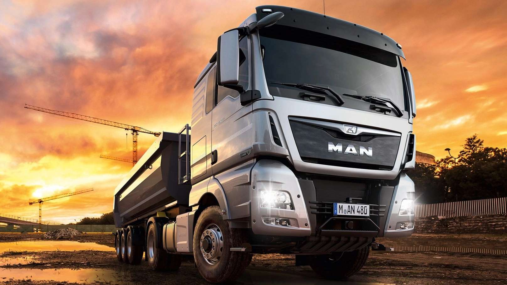 Heavy machine spare parts