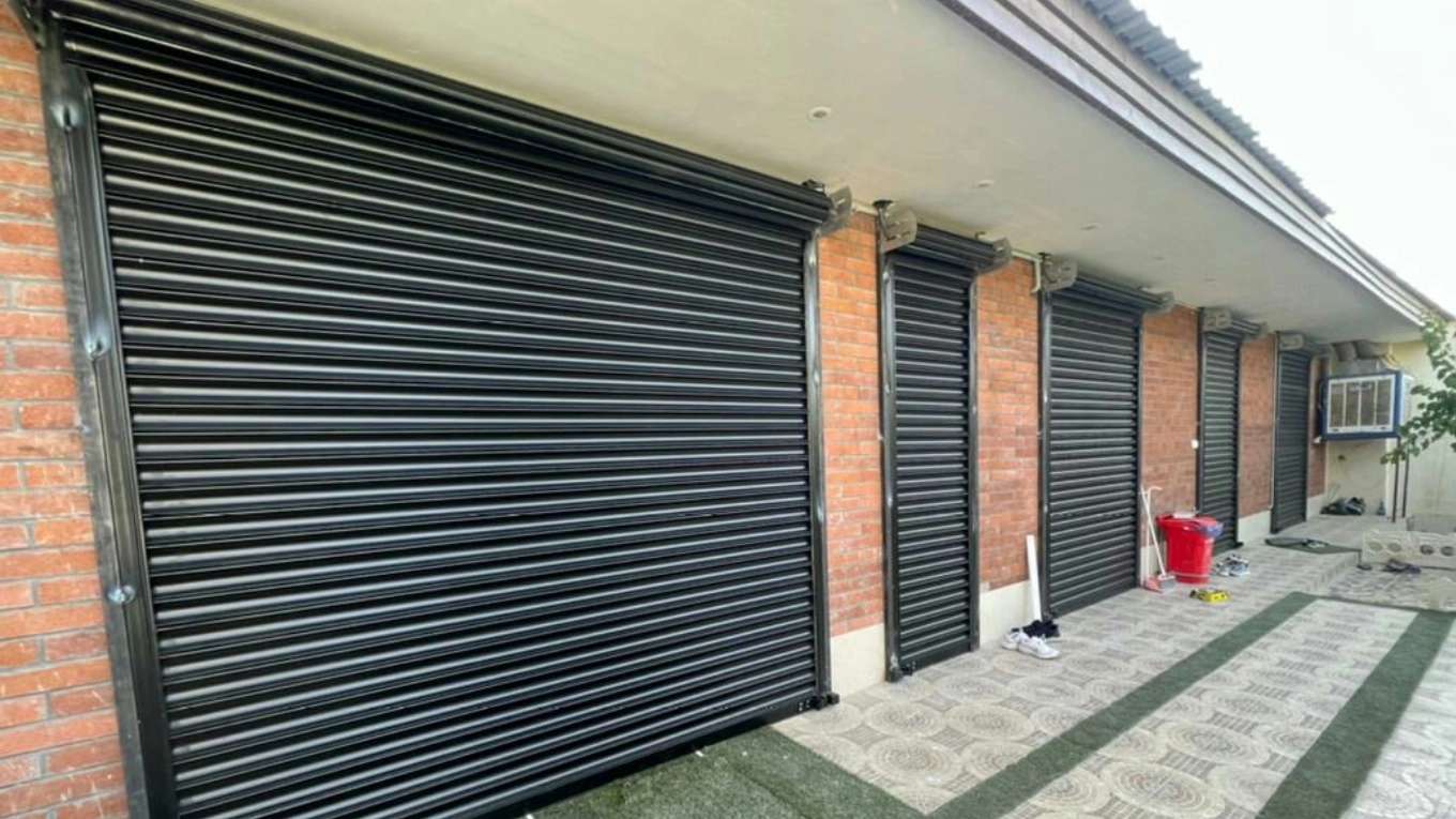 Sasan anti-theft door