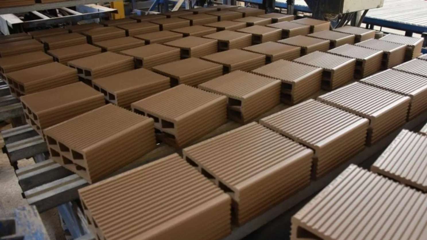 Alavi brick and pottery factory