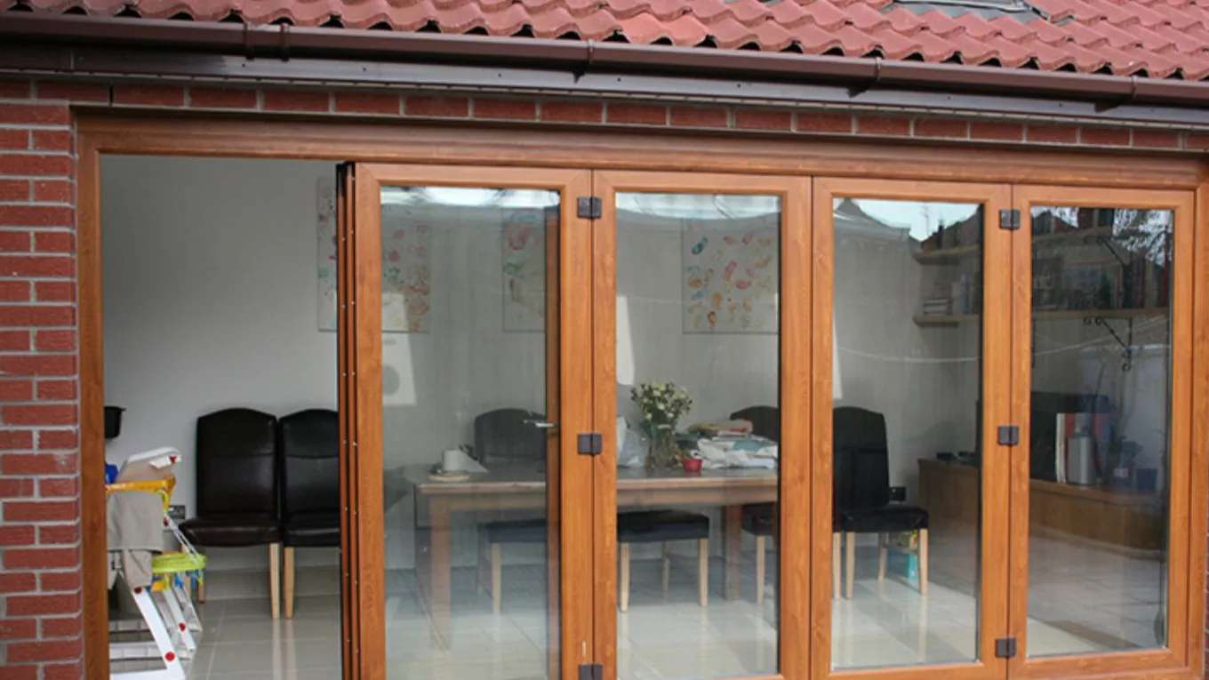 Mousavi door and window