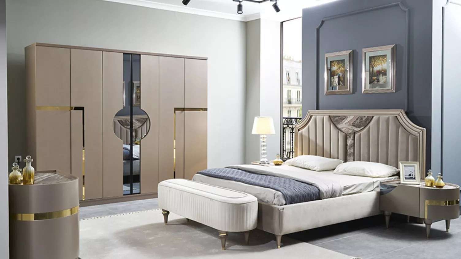 Tak Razavi sofa production