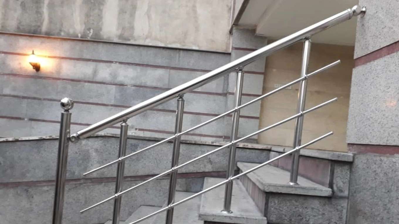 Steel fences and guards