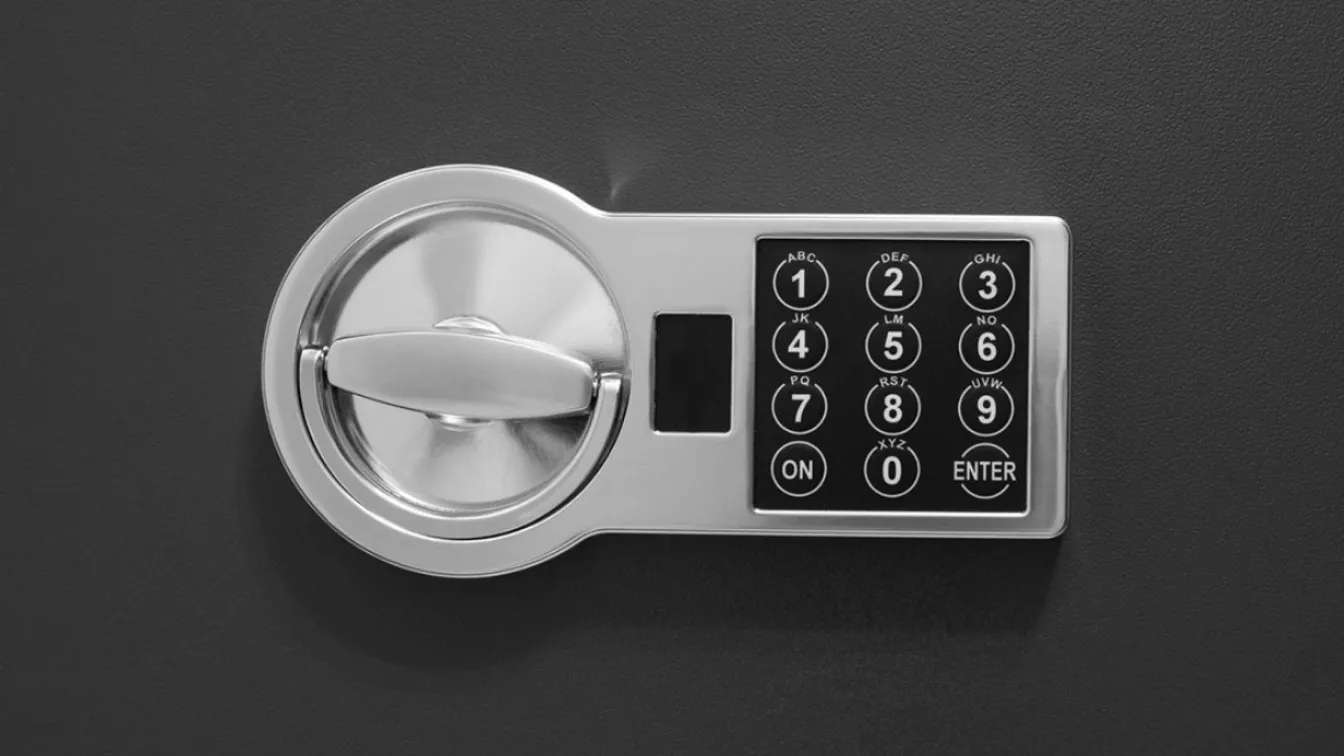 Esfandi safe deposit box