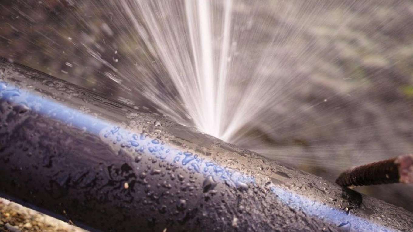 Pipe opening and installations