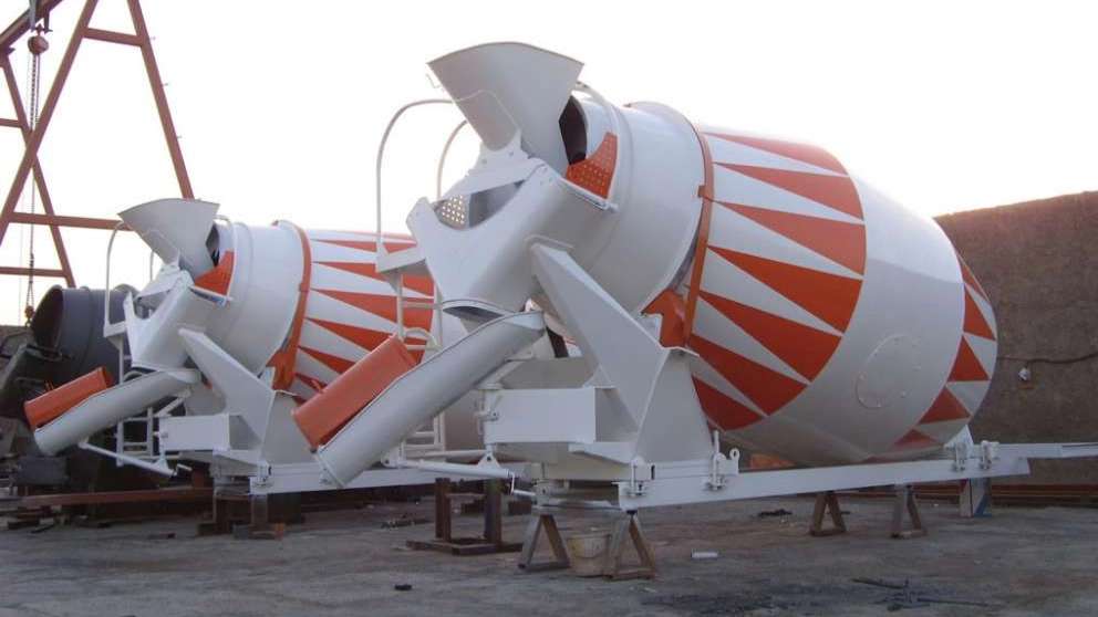 Mixer for transporting concrete, Centrac Mixer