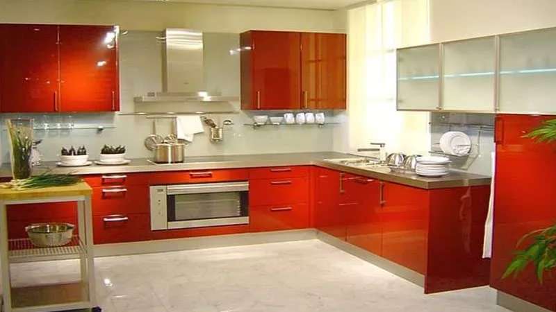 Painting cabinet parts