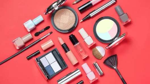 Shahrzabai Ganave cosmetic products