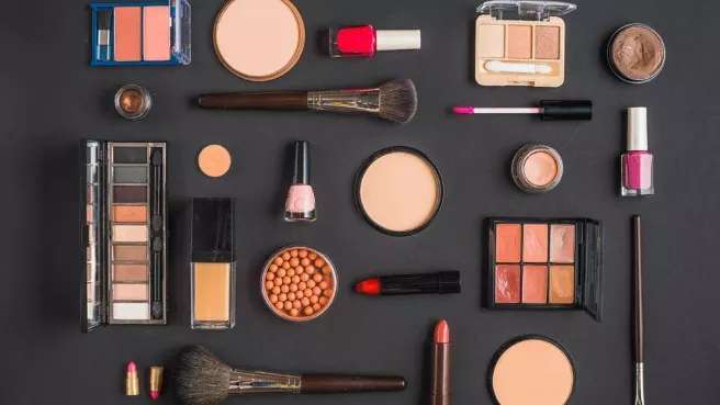 Shahrzabai Ganave cosmetic products