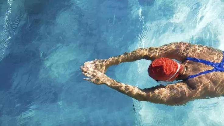 Specialized shop for swimming accessories