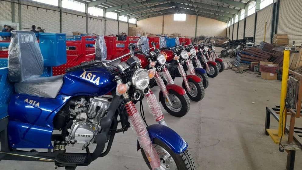 Three-wheeled Asian motor