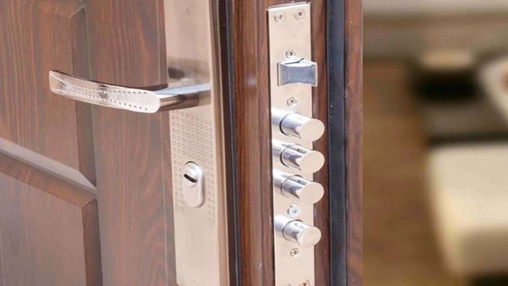 Taha anti-theft door