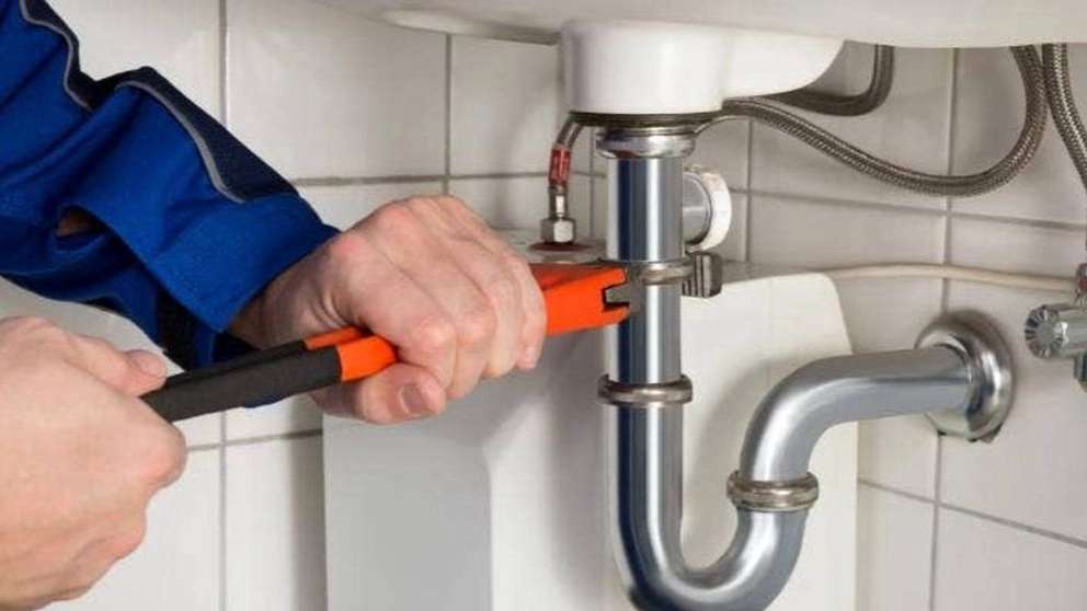 Pipe opening and pipe routing