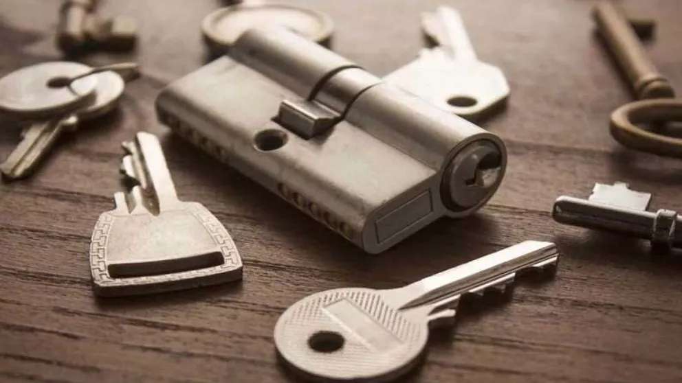 Binyamin's round-the-clock keying