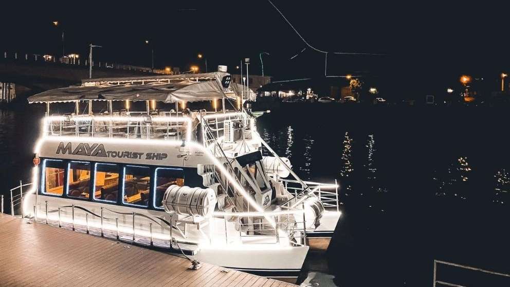 Maya cruise and tourism