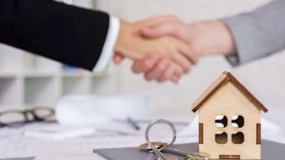 Green cottage real estate consultant