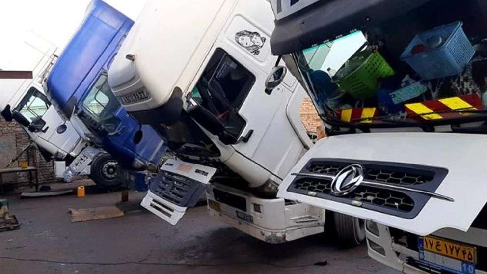 Heavy machine repair shop mechanic