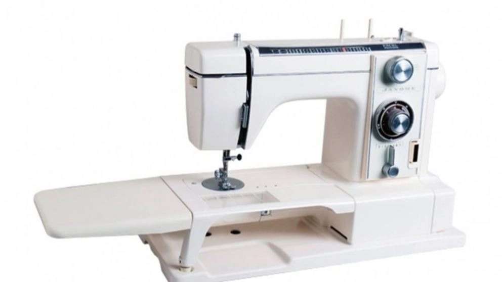 Selling all kinds of Rahbar sewing machines