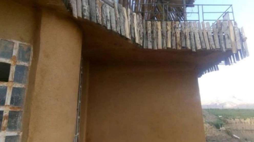 Sale and implementation of Gholami modern thatch