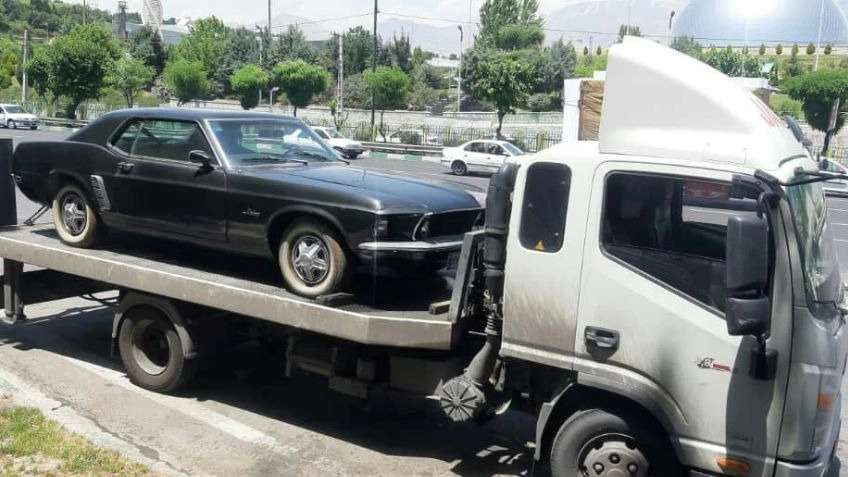 Islamic ambulance and tow truck