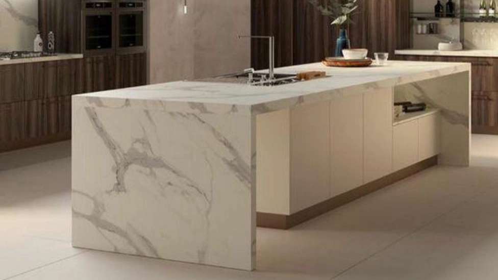 Cabinet top and ceramic counter