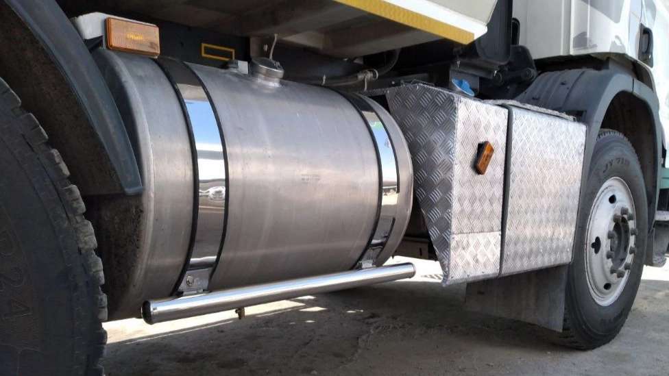 Mehdi car tank building