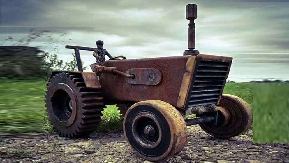 Spirit-giving iron statue