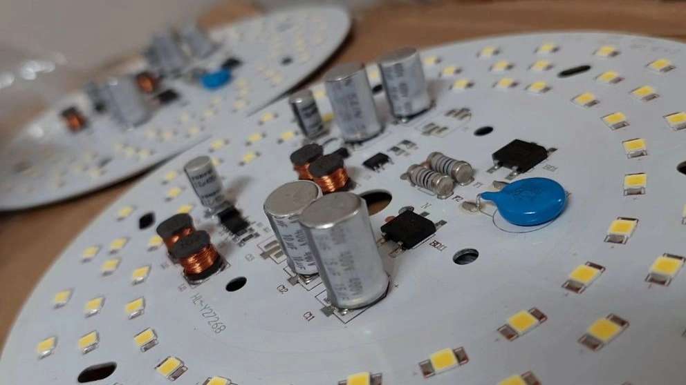 Elektronik bileşenlerin ithalatı