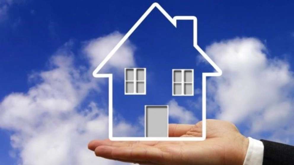 Sarai Omid real estate consultant