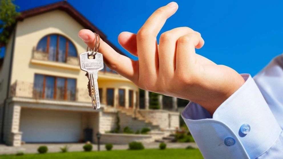 Real estate consultant Reza Maskan