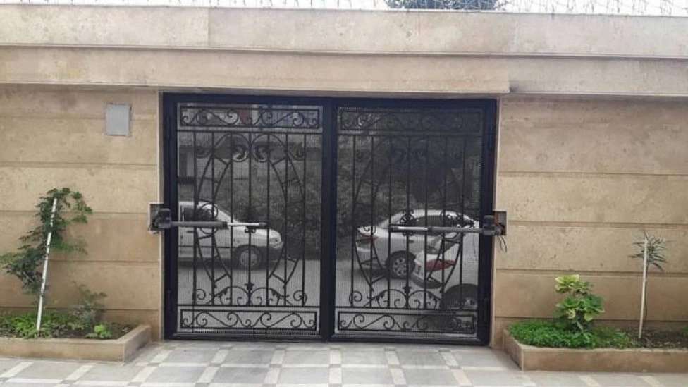 Homer automatic doors