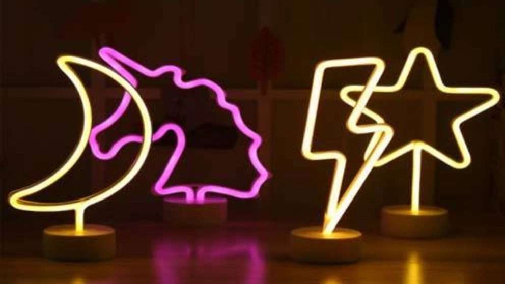 Neon signs of Light Hoss