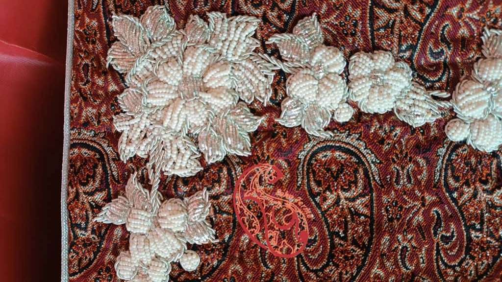 Cashmere embroidery school and workshop