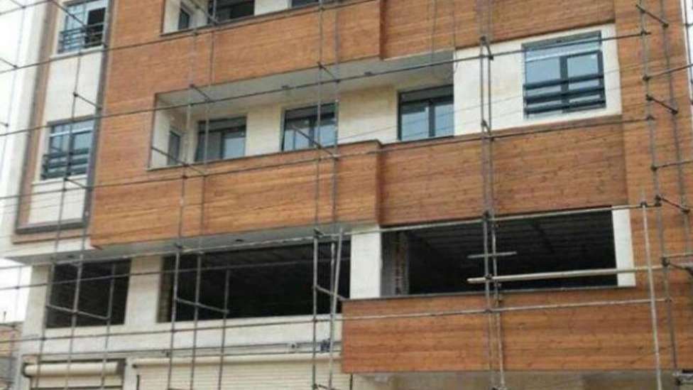 Safety metal scaffolding