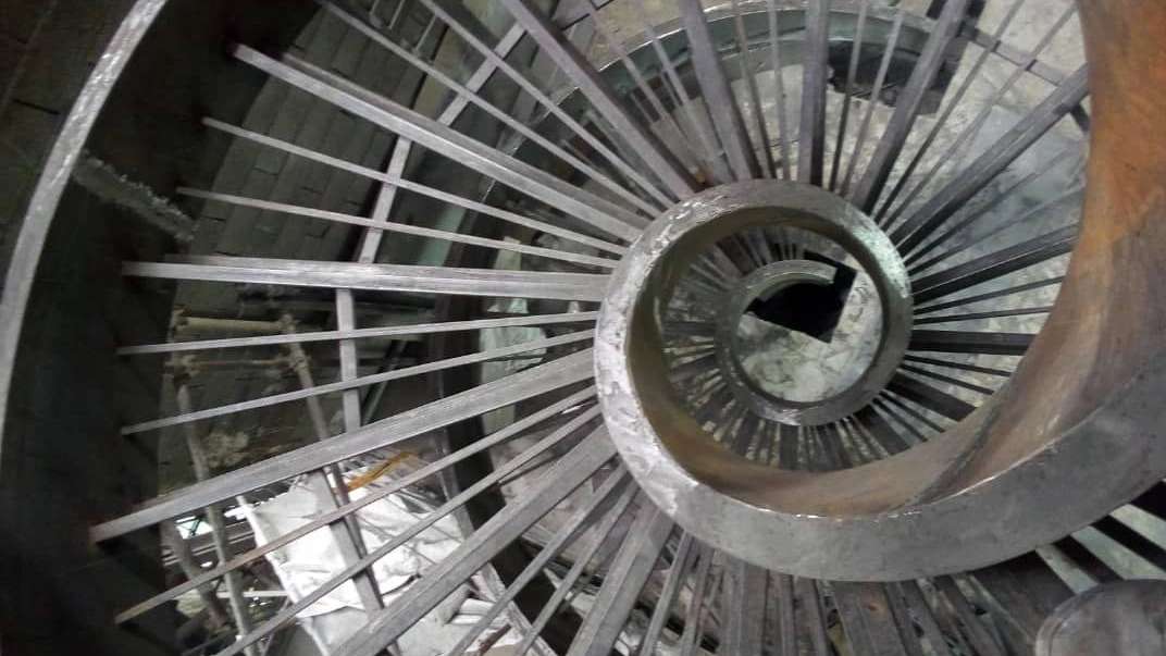 Rezai's spiral staircase and round staircase