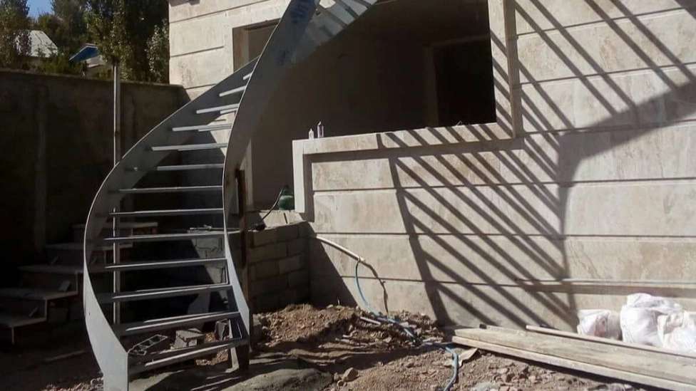 Rezai's spiral staircase and round staircase