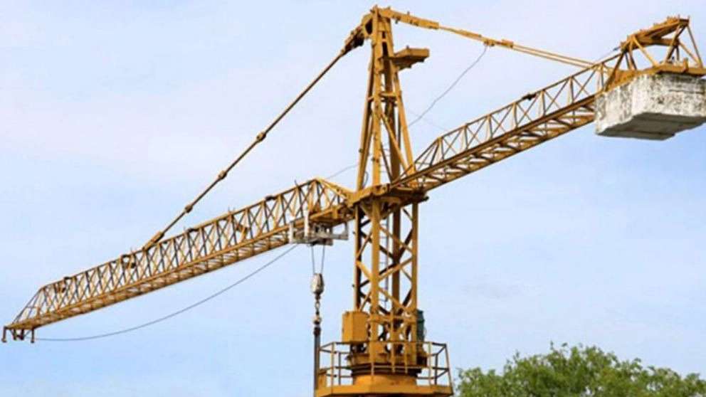 Kiani's crane and lift