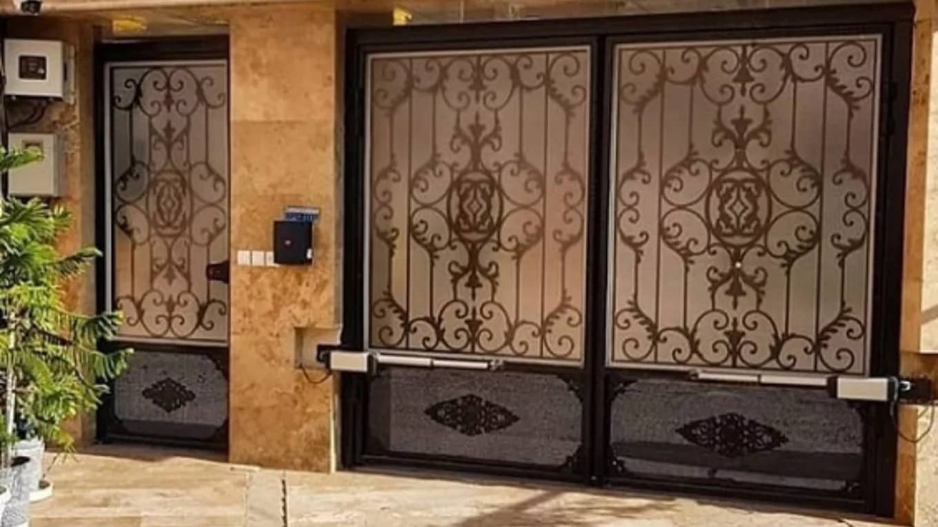 control door