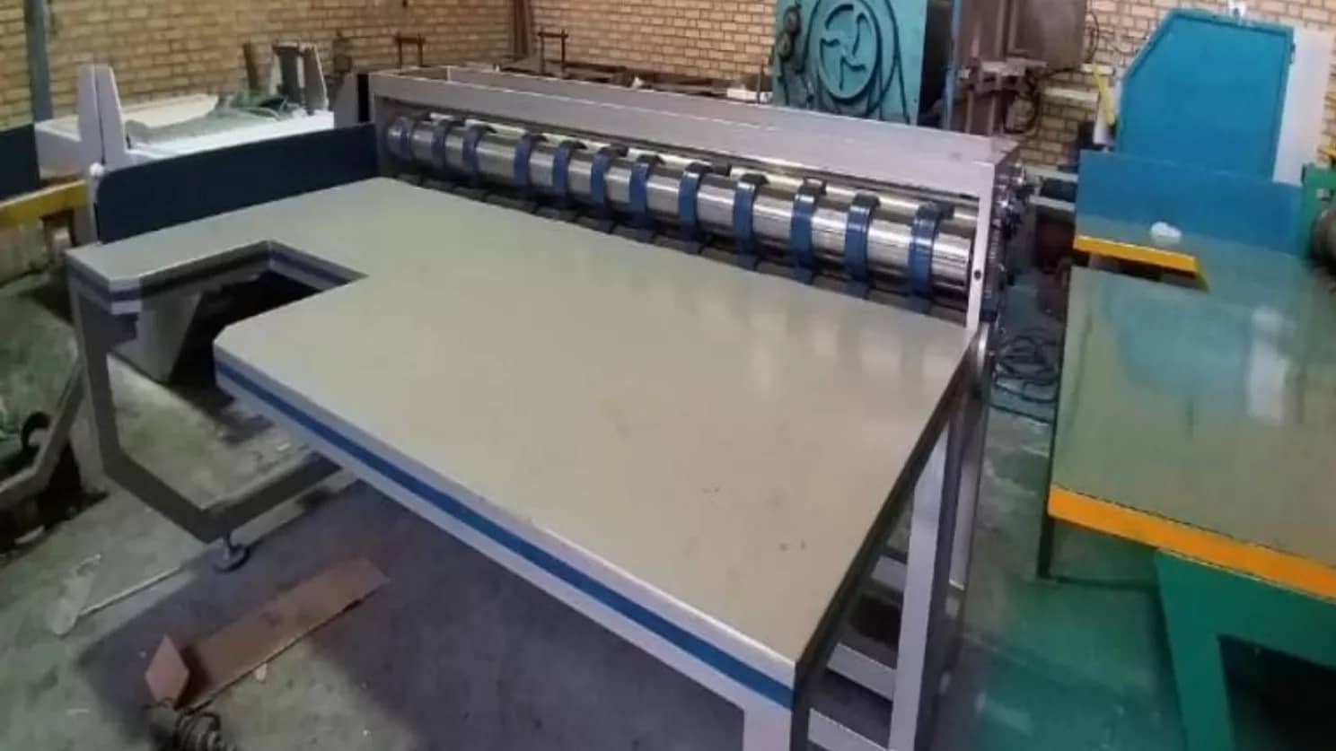 کارکرد و مزایای استفاده از تیغ‌های پرفراژ شده در دستگاه چاک زن