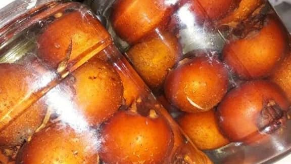 طرز تهیه ترشی ازگیل در ۳ مرحله