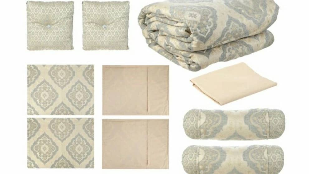 Maui bedspread and quilt