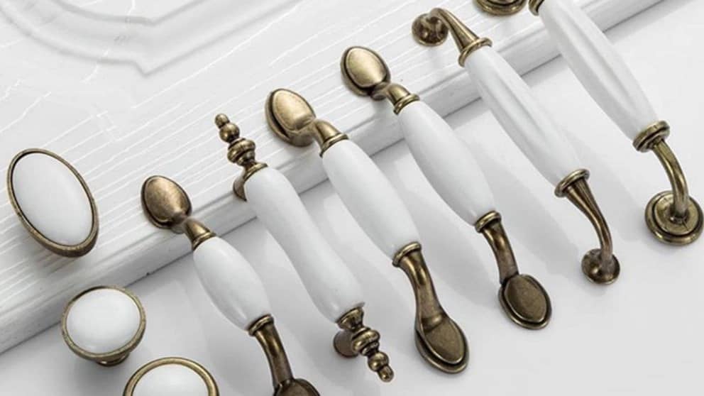 Cabinet fittings and handles