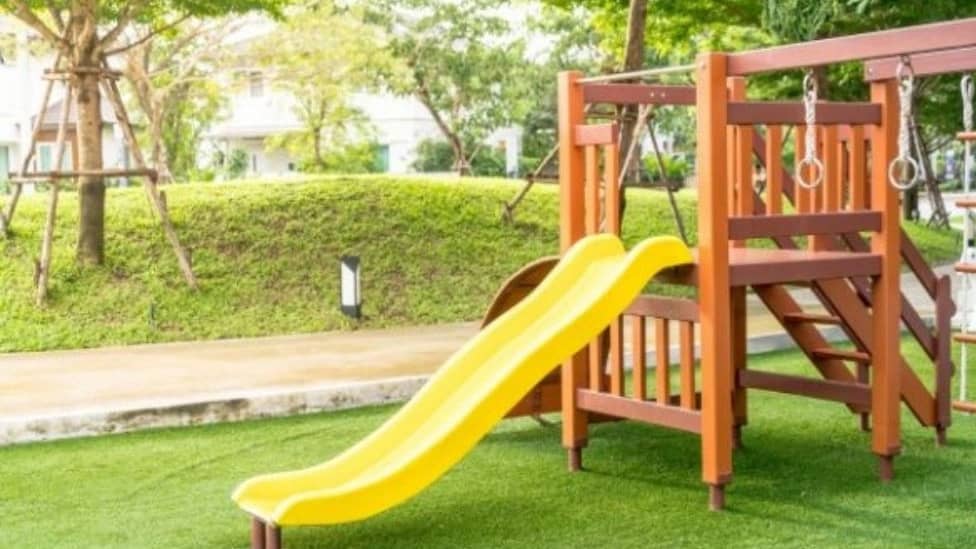 ⚫️کاربرد و ویژیگی های چوب مصنوئی