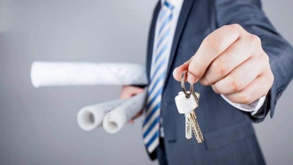 مشاور املاک چه تاثیری بر موفقیت معاملات دارد؟