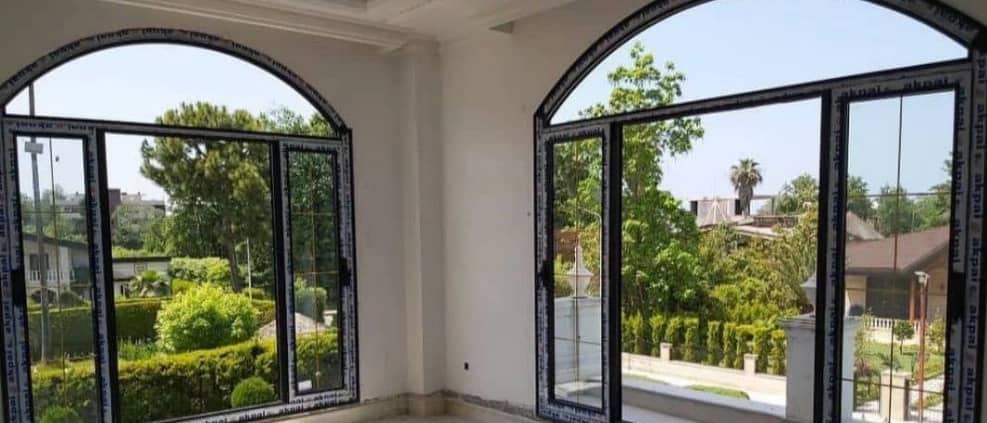 Arsa Vin Sharifi doors and windows