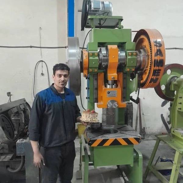 پرسهای ضربه ای و دنده ای پرس سازی ثامن