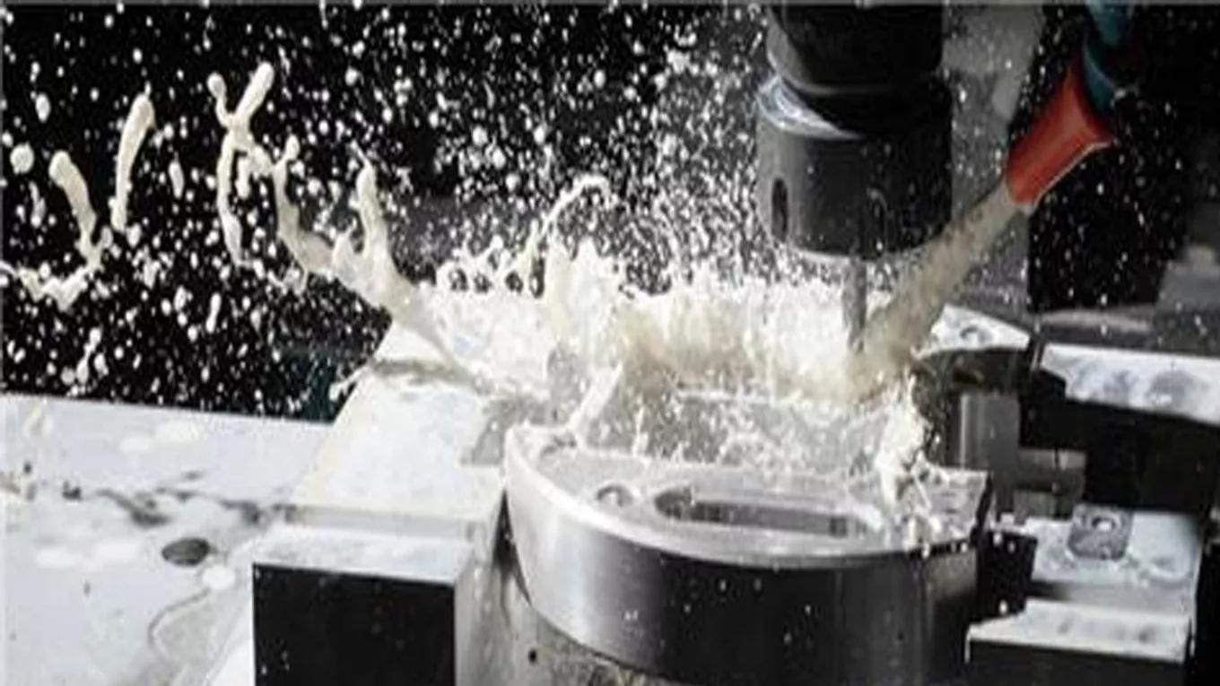 ما هي آلة الطحن CNC؟