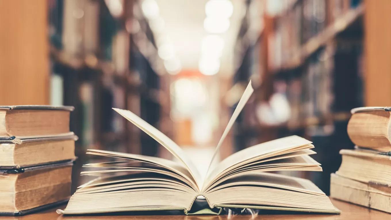 من أين تبدأ لتصبح مترجماً؟