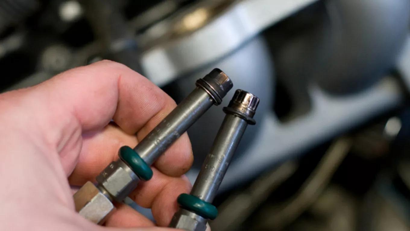What is the injector washing machine and what are its uses?