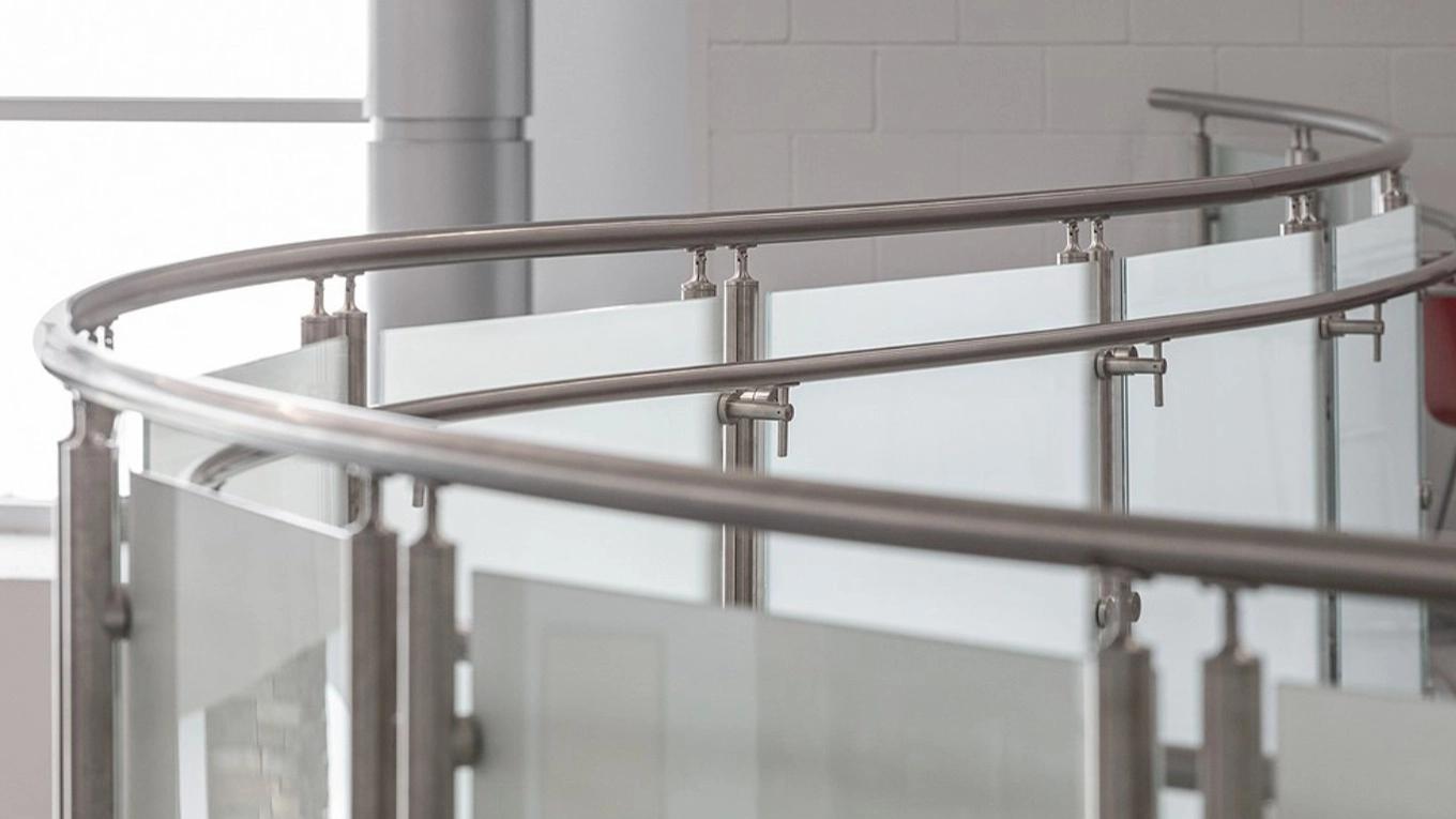 Advantages of steel fence