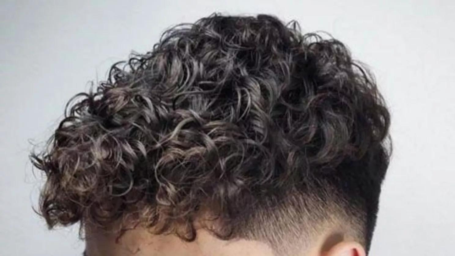 Men's curly hair is the most special hairstyle